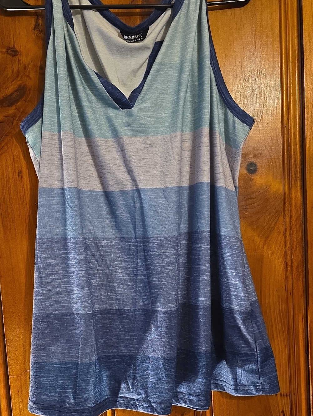 Bloomchic Size 2x Tank Top - Picture 2 of 3
